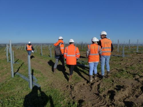 Installation de la centrale photovoltaïque Akuo-ECT