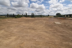 Travaux de terrassement effectués, le site est prêt à accueillir les terres Travaux de terrassement effectués, le site est prêt à accueillir les terres
