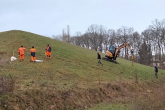 Préparation du site en vue des plantations par les équipes des Espaces Verts et les pépinières Allavoine. Préparation du site en vue des plantations par les équipes des Espaces Verts et les pépinières Allavoine.