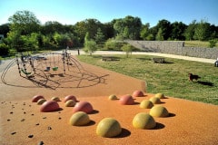 Et des équipements de jeux pour enfants.