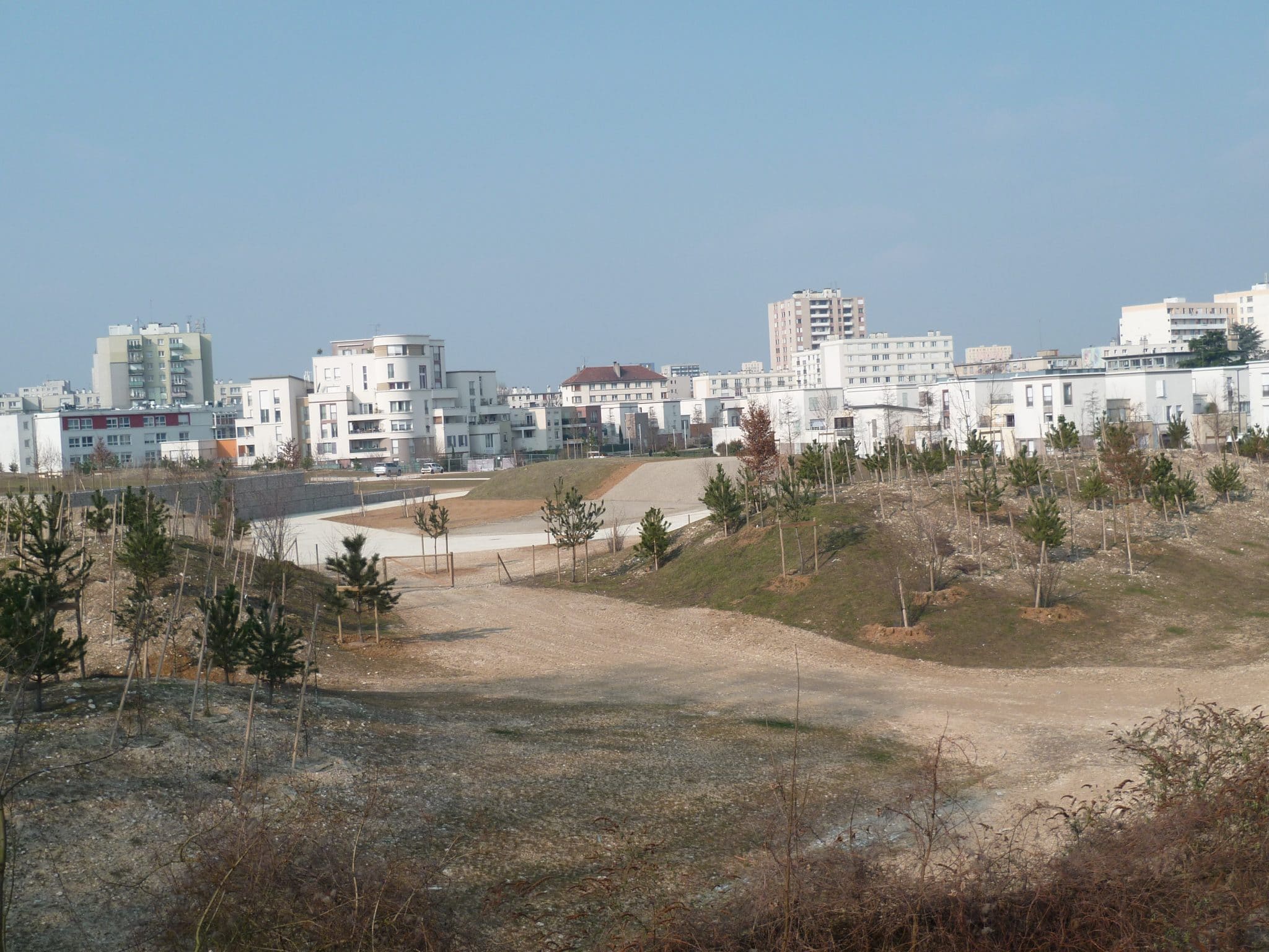 Réalisation ECT à Stains. Parc en milieu urbain.