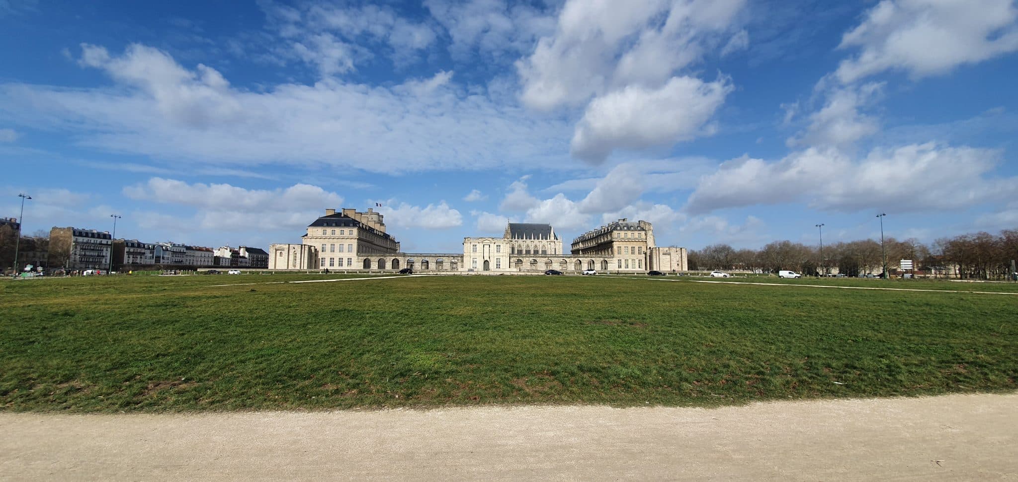 Air de printemps 2022 sur la prairie de Vincennes