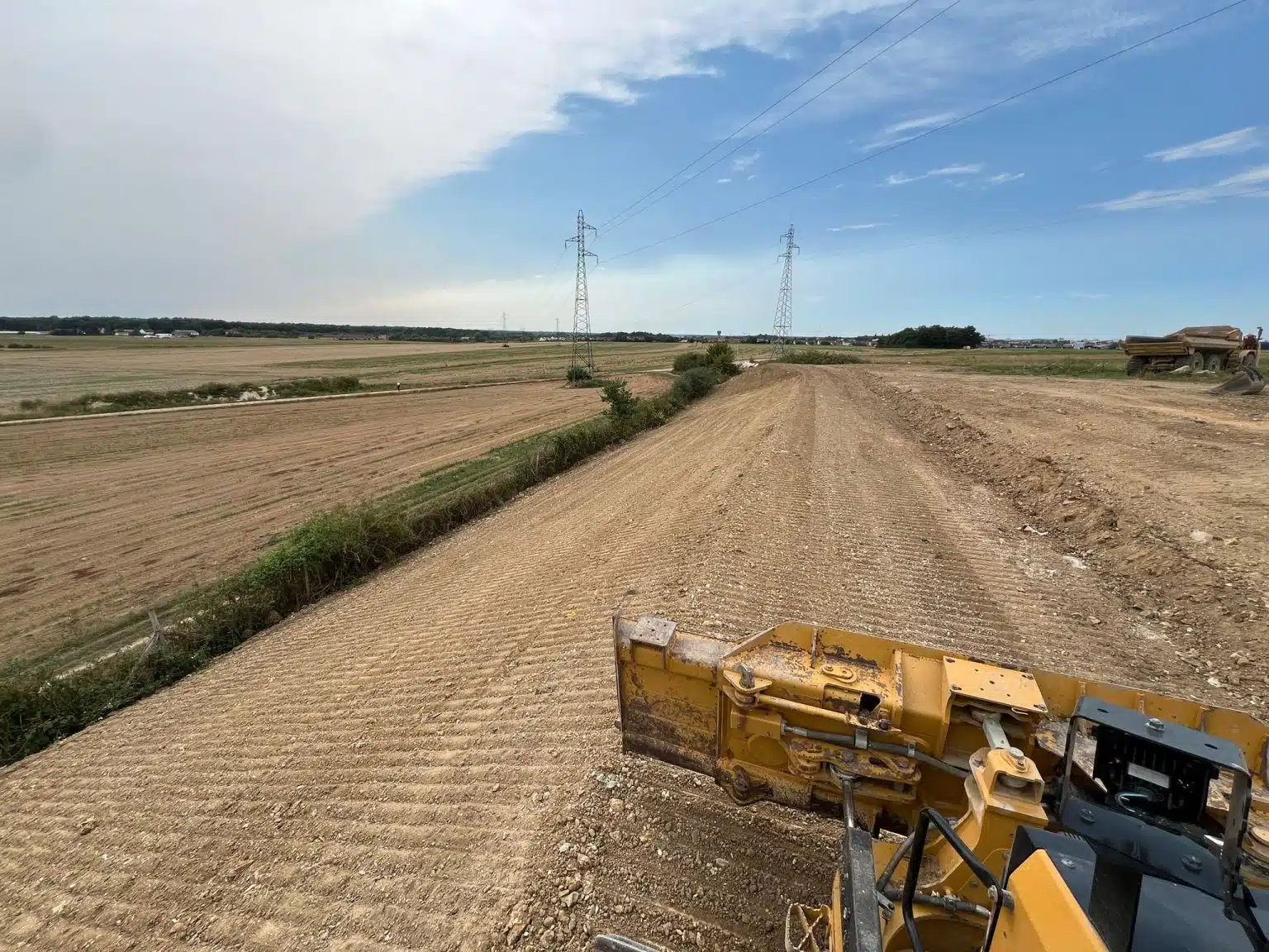 Vaux-le-Pénil- Mise en place du sol fertile