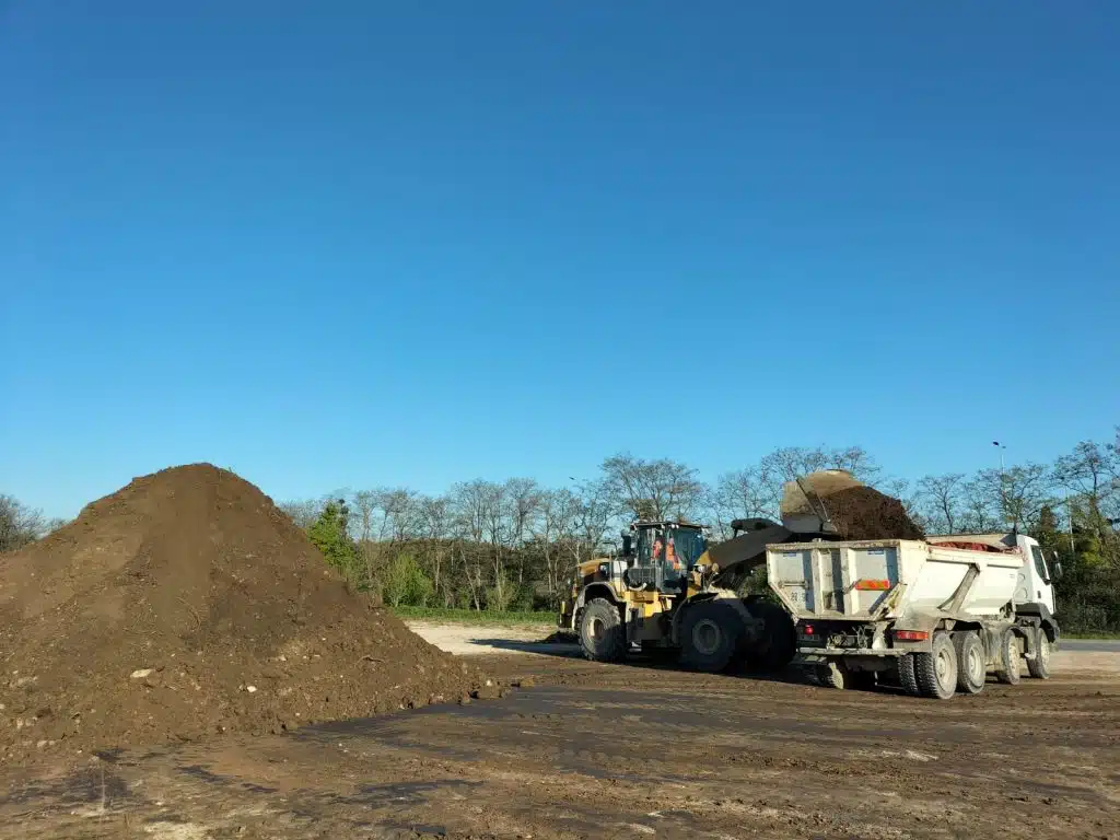 Récupération terres végétales Bobigny