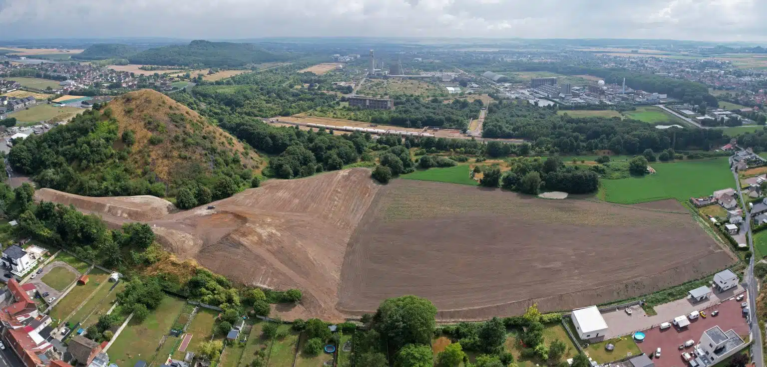 Photo drone prise en juillet 2025, site de Mazingarbe